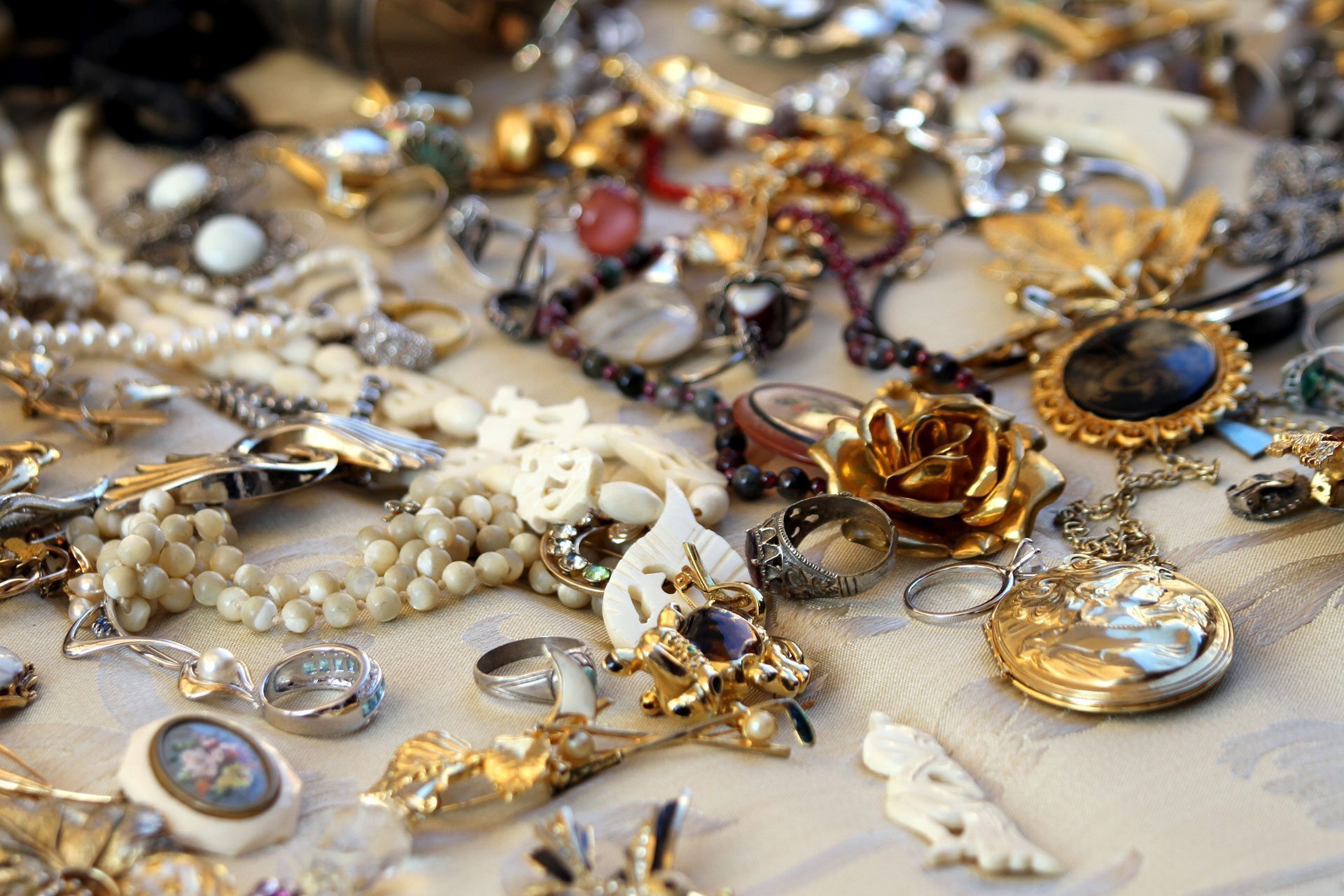 How To Make Vintage Jewellery Courses Tips To Make Your Own