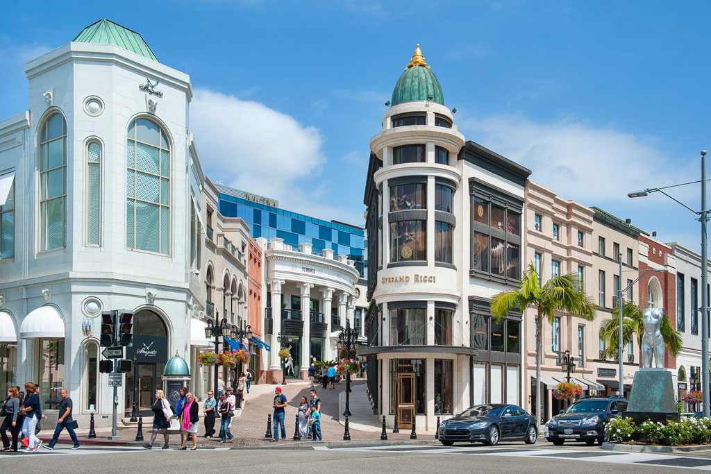 Rodeo Drive in Beverly Hills - A Luxurious Shopping Hub in Los Angeles - Go  Guides