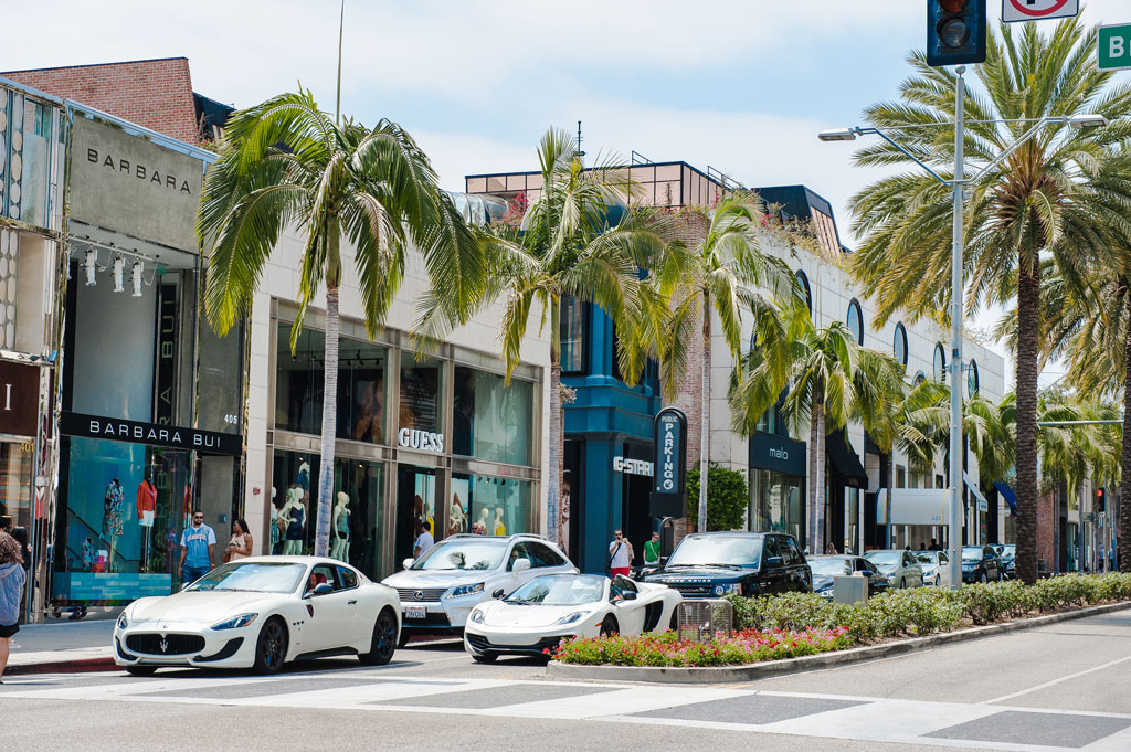 Beverly Hills Tours: Walking Around Rodeo Drive - Tanama Tales