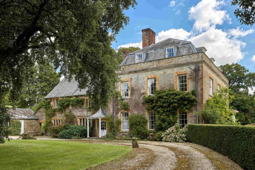 10 Houses with Grand Facades on the Market Right Now - Property