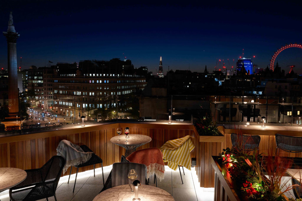 7 Rooftop Restaurants near Victoria London