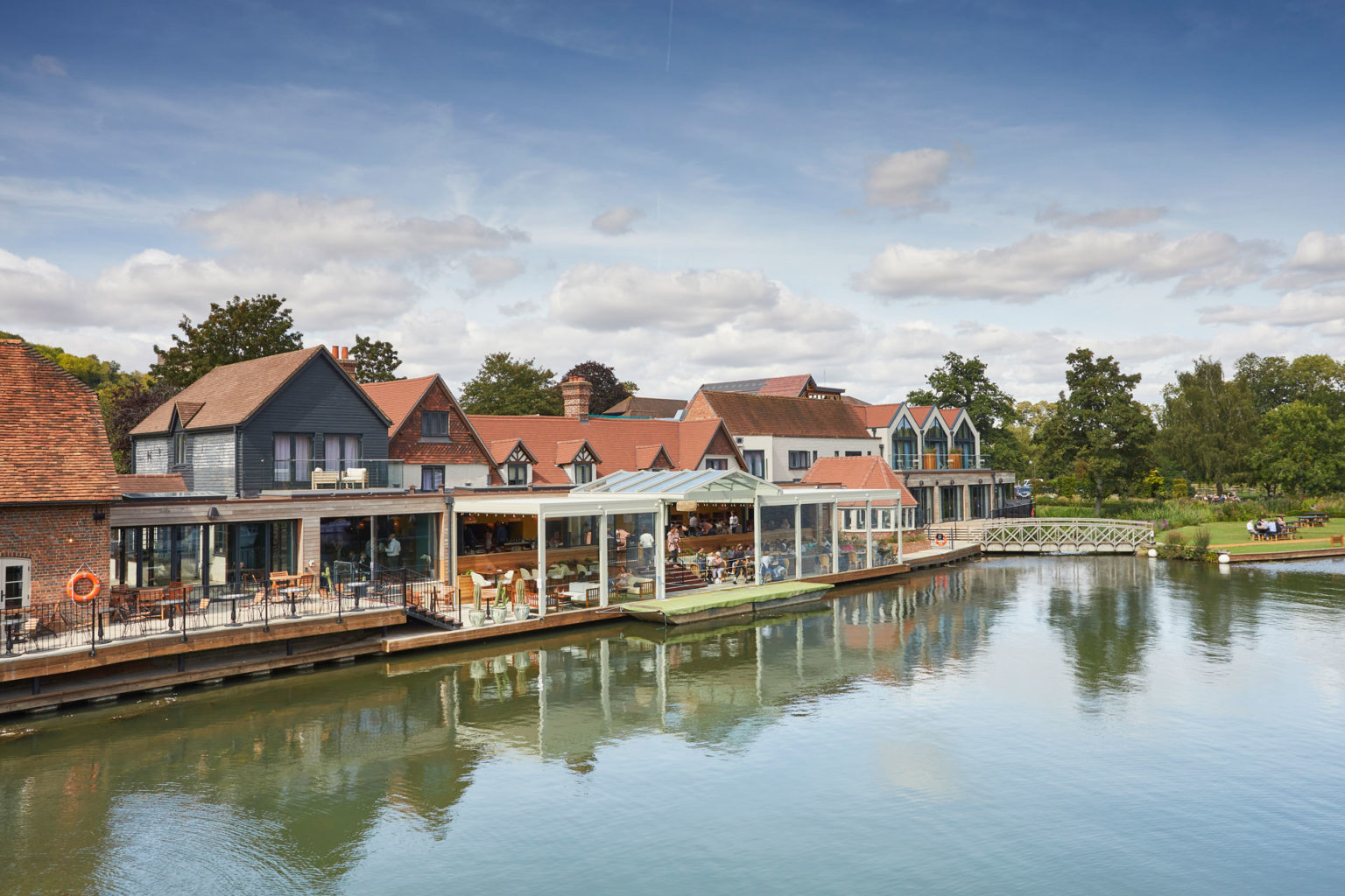 Review: The Swan At Streatley - Travel