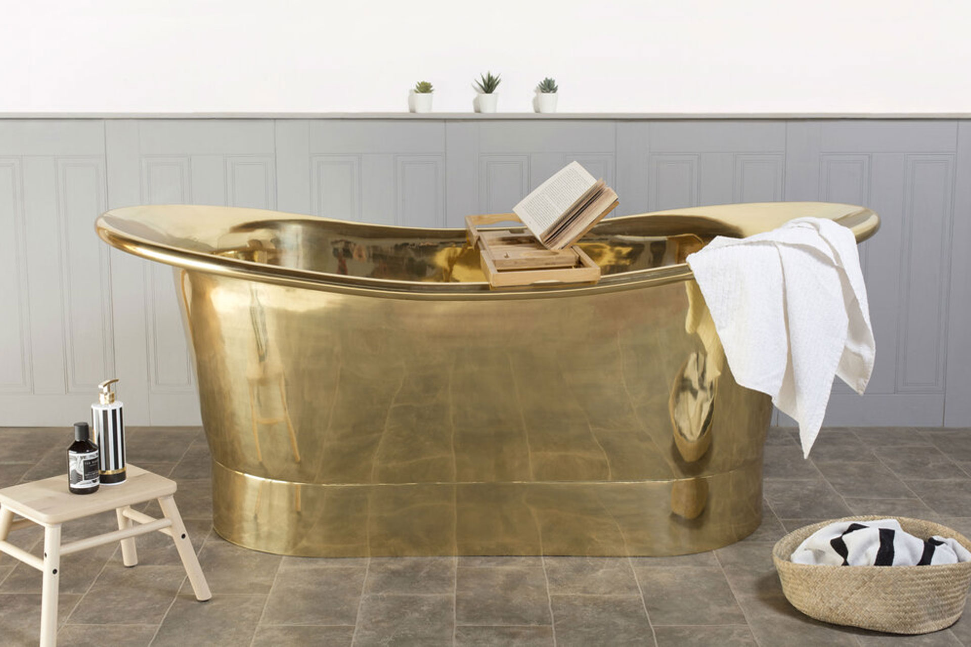 The Most Luxurious Baths In The World - Interiors 2022