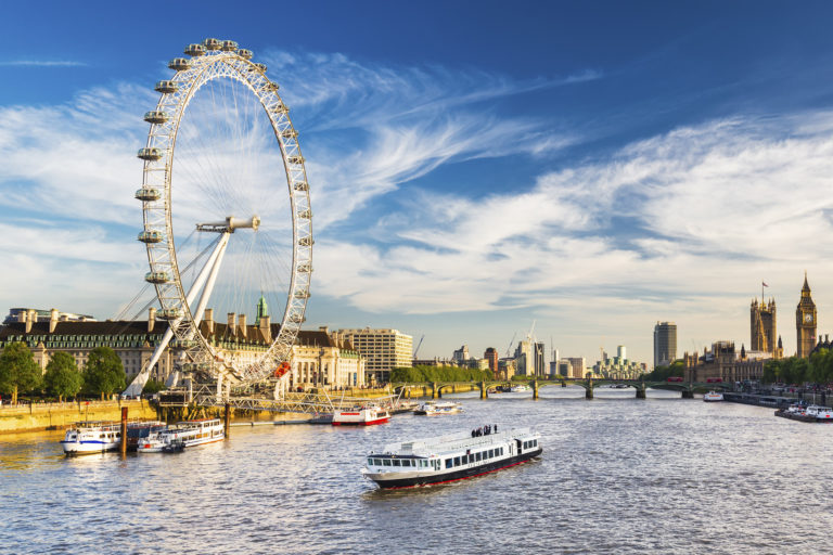 Merlin Entertainments  London Eye turns Green for 'Green Friday