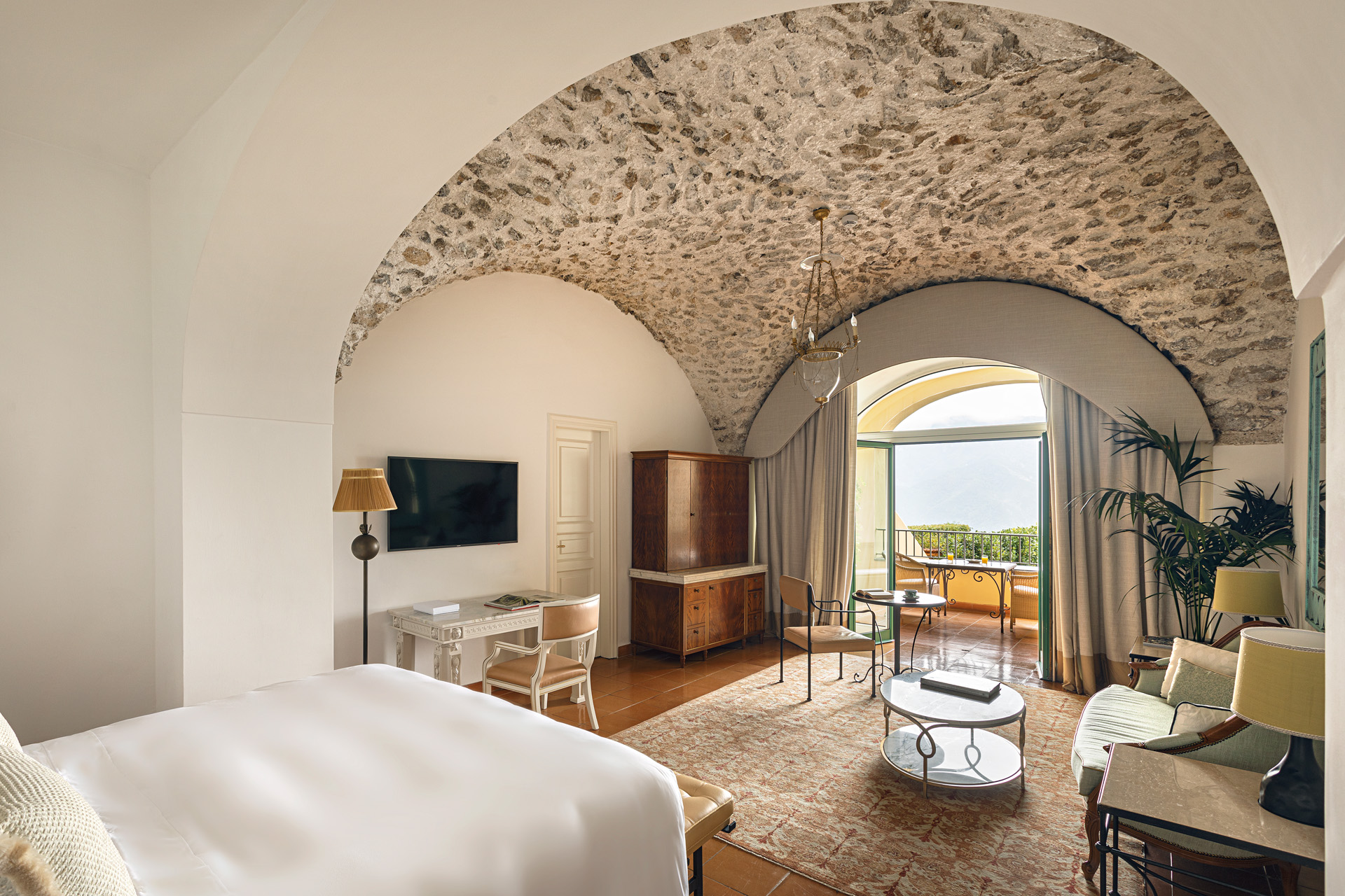 Belmond Hotel Caruso Review: What To REALLY Expect If You Stay