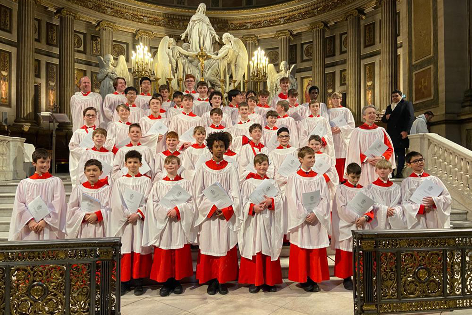 Chapel Choir Goes on Tour in Paris