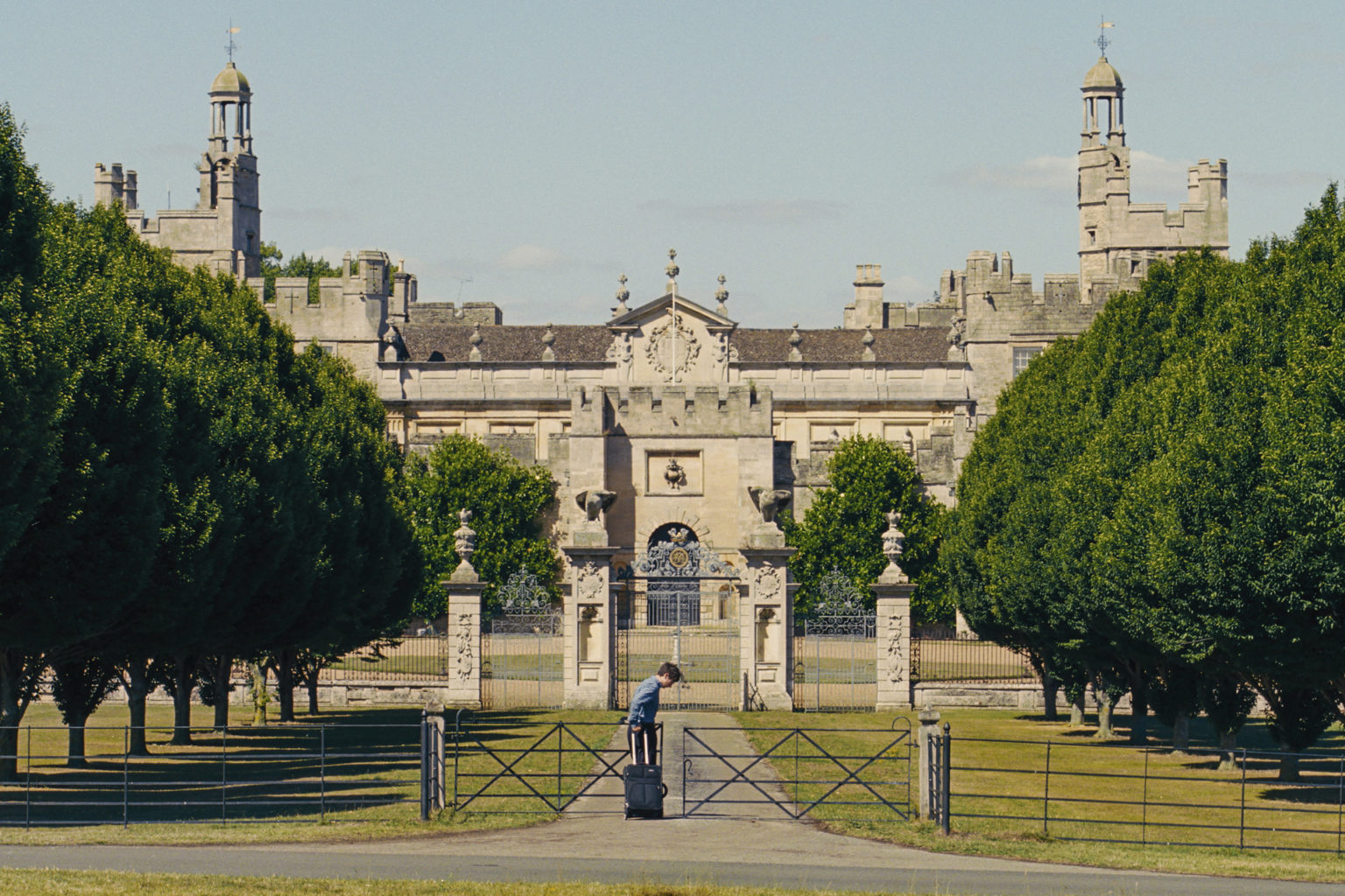 Where Was Saltburn Filmed Inside The Real Country House   Filming Locations Banner 1536x1024 