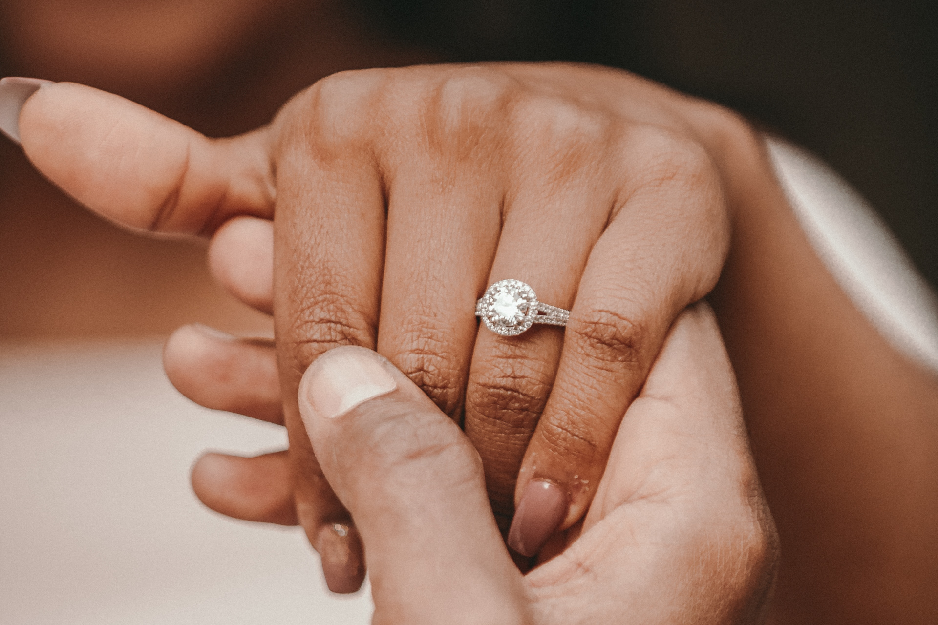 The 11 Engagement Ring Trends That Will Be Everywhere In 2024, According To  The Experts