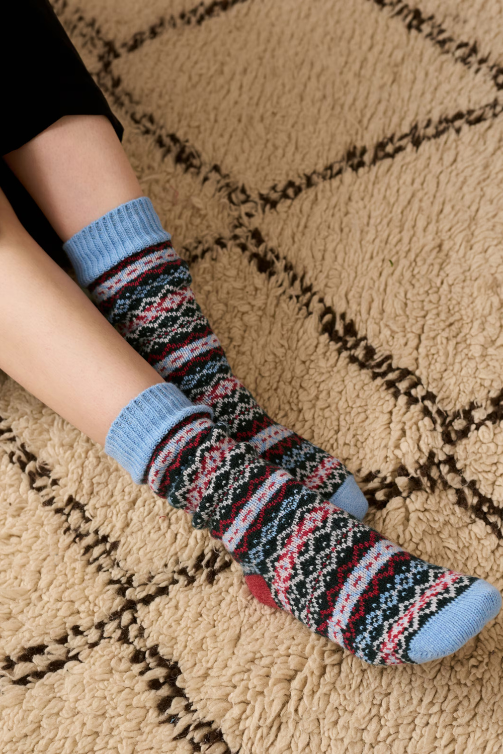 The Cosiest Cashmere Socks For Winter