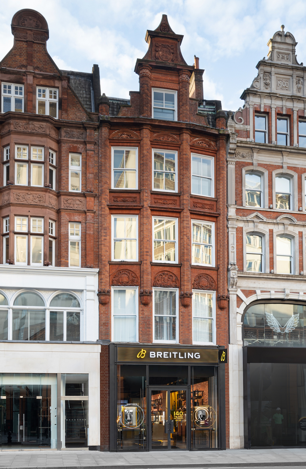 Breitling Unveils New Knightsbridge Boutique with Glitzy VIP Party