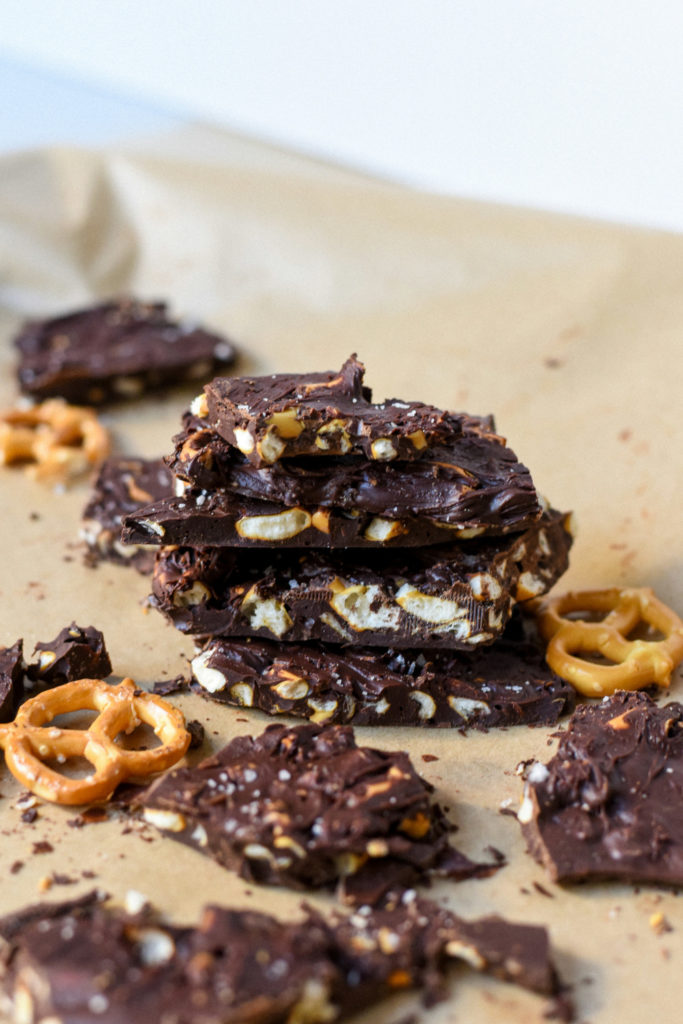 Chocolate bark with pretzels