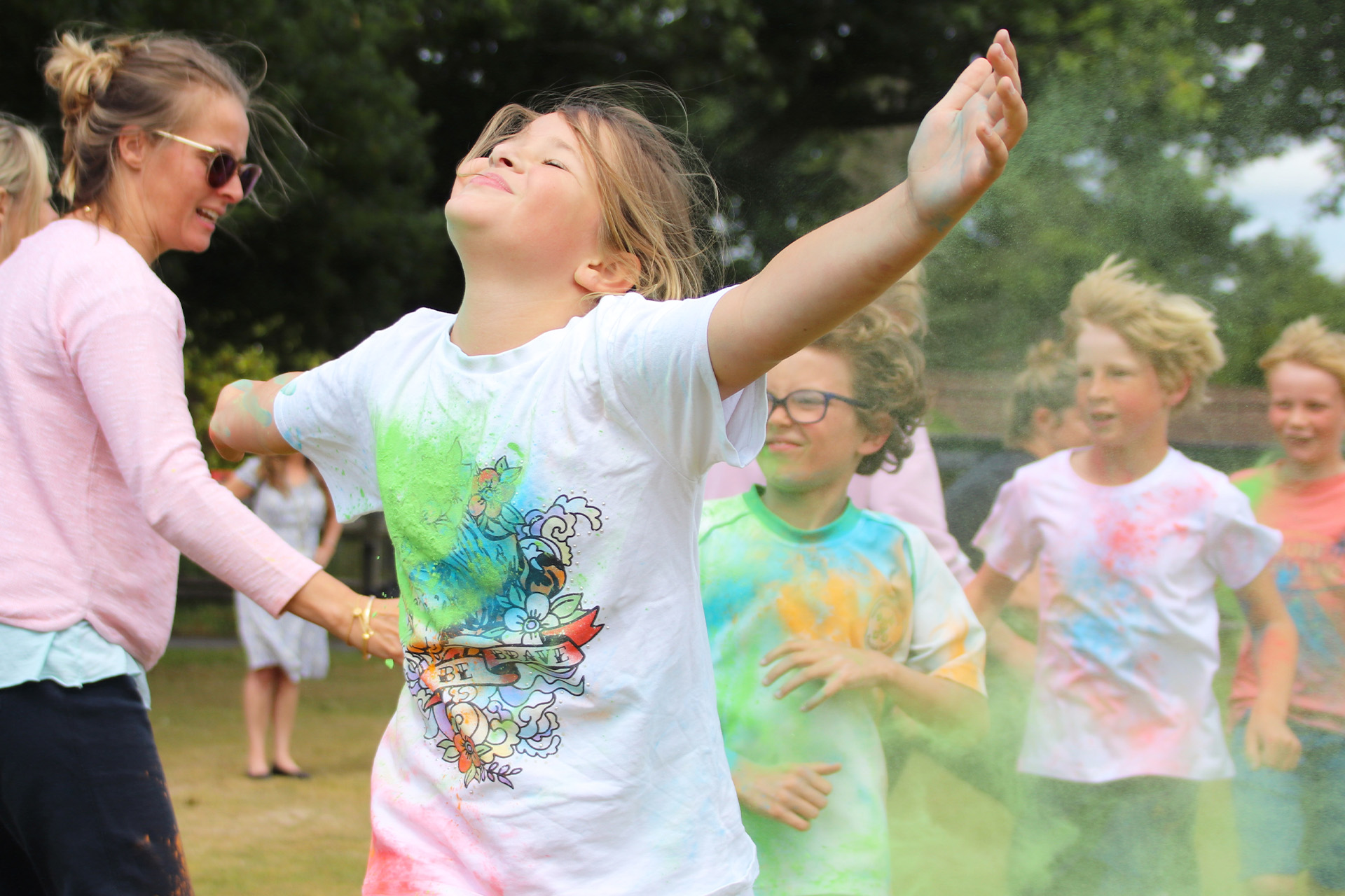 Highfield & Brookham colour run