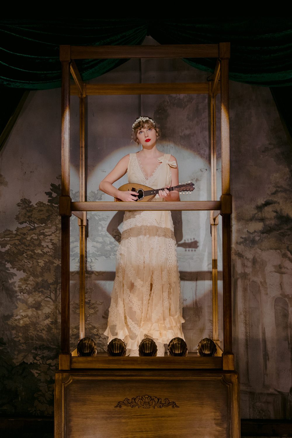 A Free Taylor Swift Exhibition Is Coming To The V&A This Month