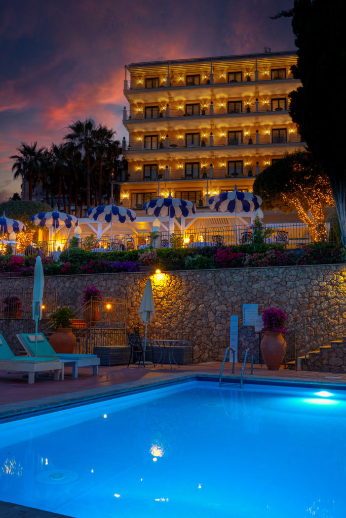 Grand Hotel San Pietro at night