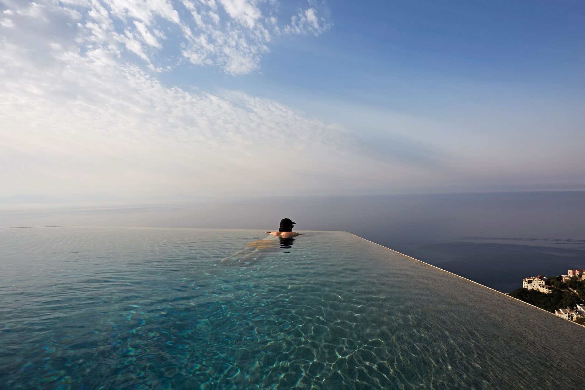 Piscina a sfioro nel Monastero Santa Rosa