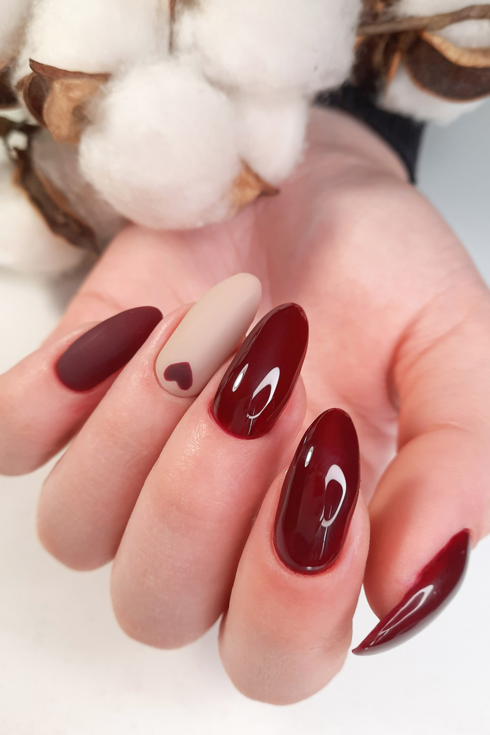 10 Maroon Manicure Ideas To Try This Autumn