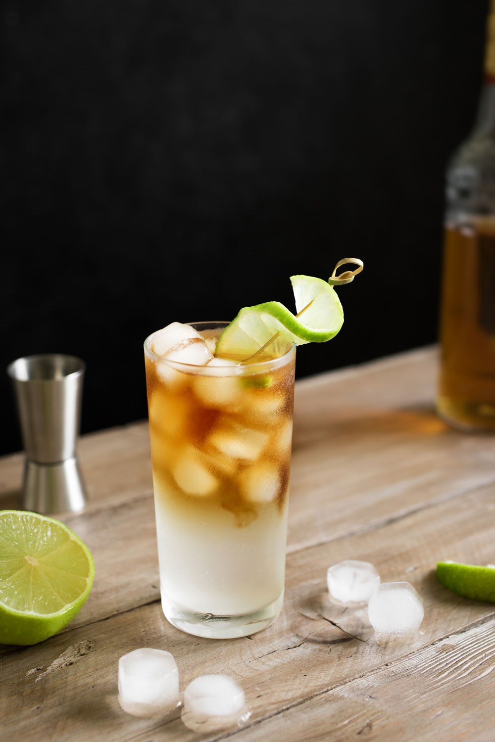 Here’s How To Make The Perfect Couple's Dark And Stormy Cocktail