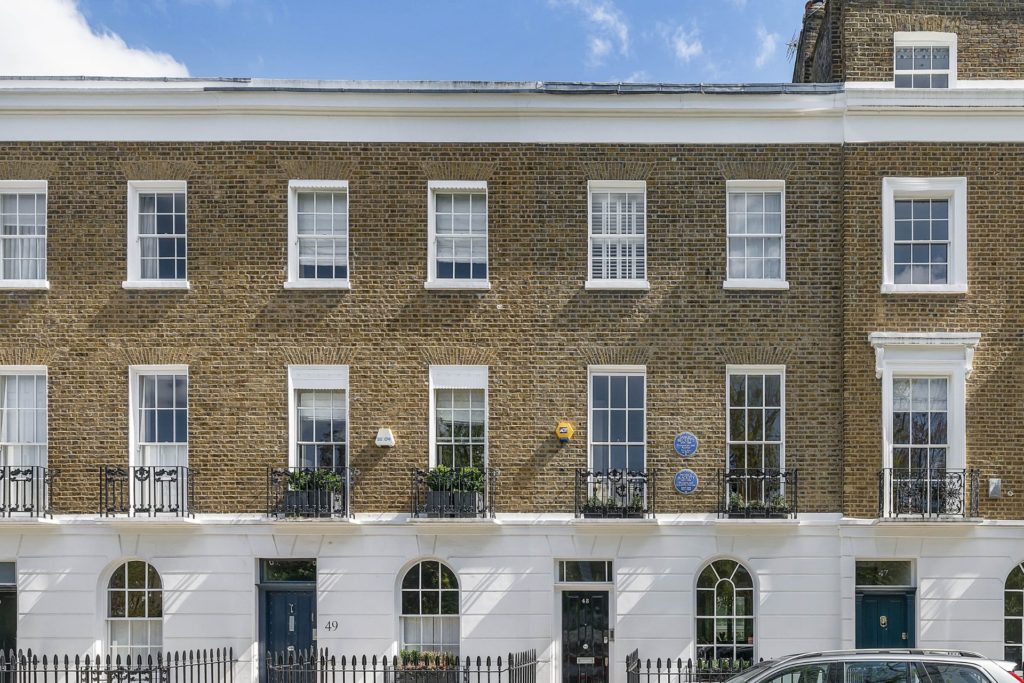 Chelsea terraced house with two blue plaques