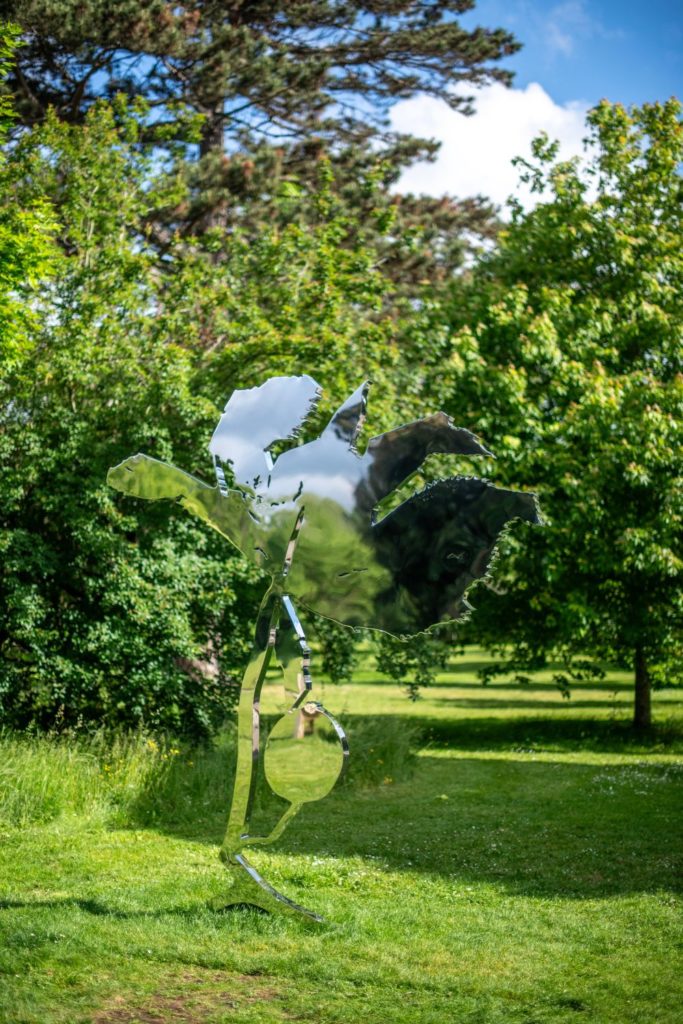 Mirror sculpture in Kew Gardens