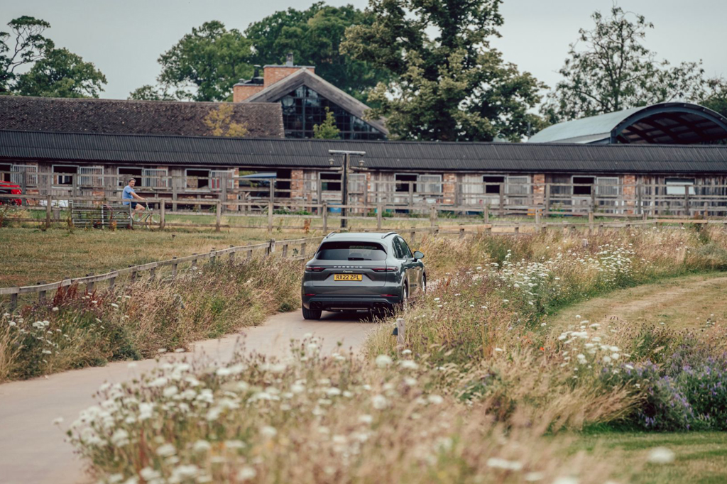 Inside The Porsche Cayenne Turbo E-Hybrid