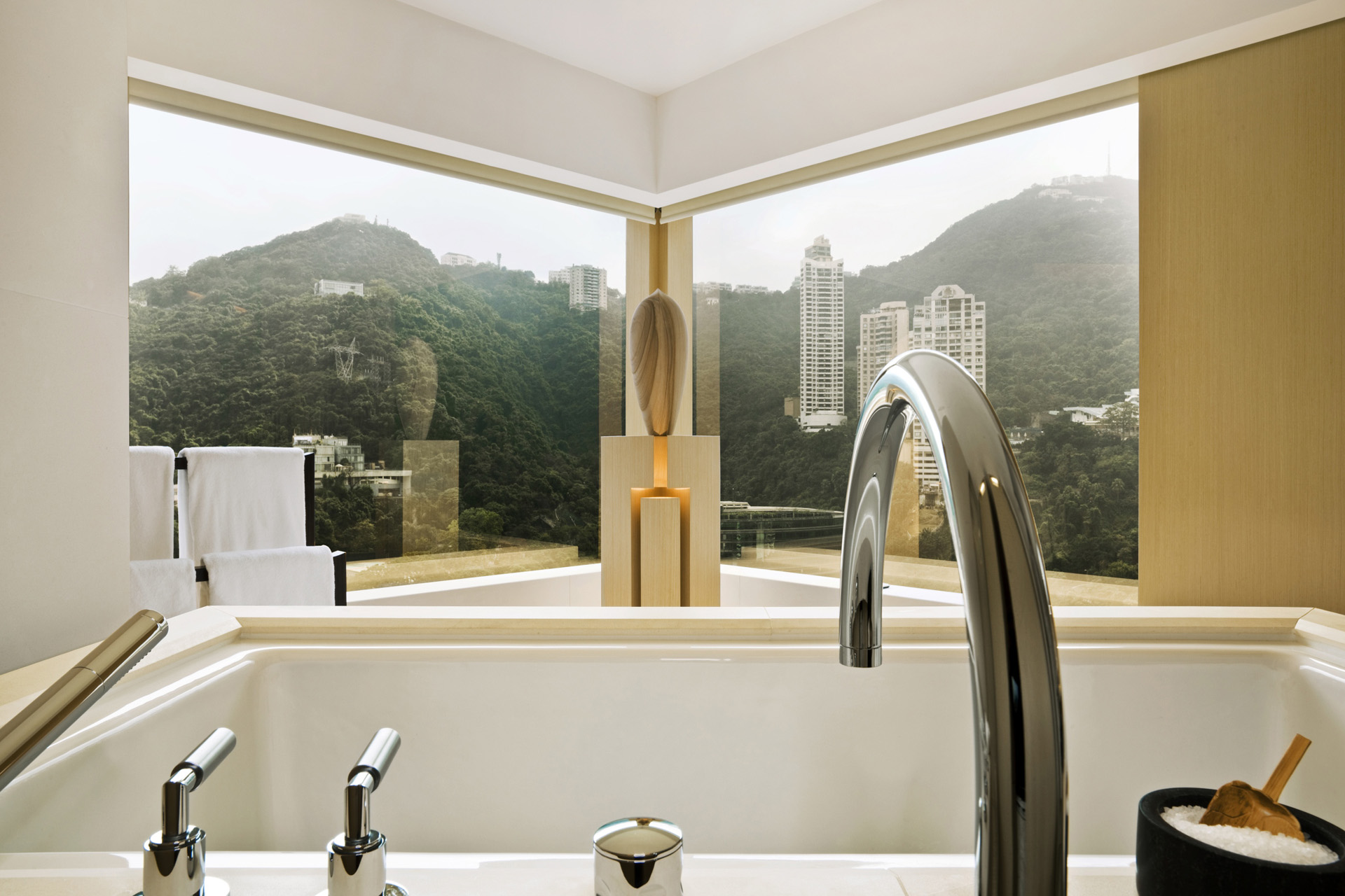 The Upper House: A Serene Hong Kong Escape