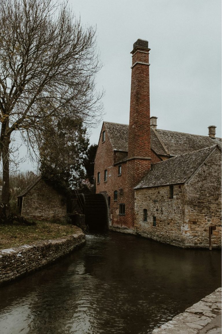 These Are The Most Haunted Villages In The Cotswolds