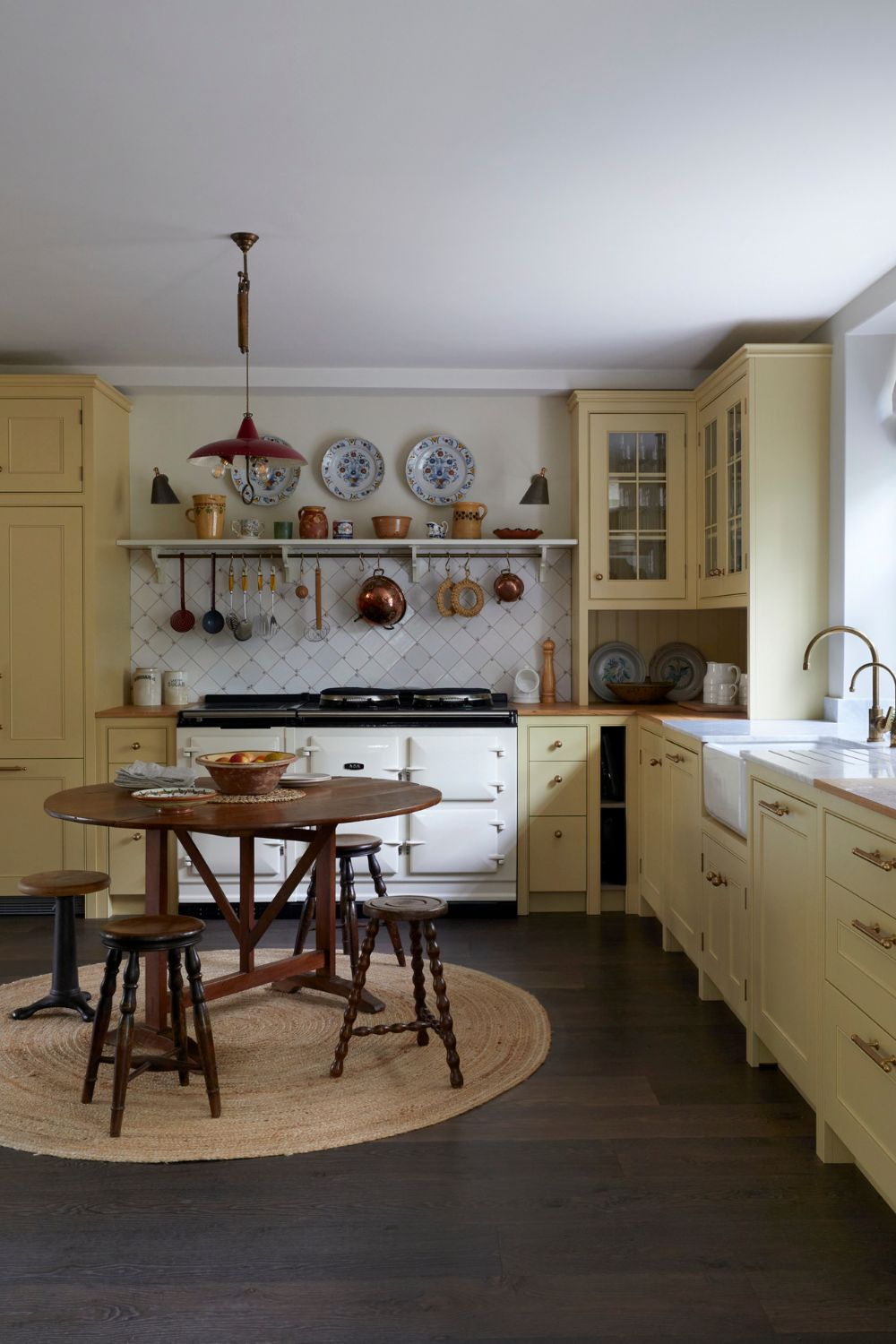 We’re Swooning Over The Storybook Kitchen Trend 