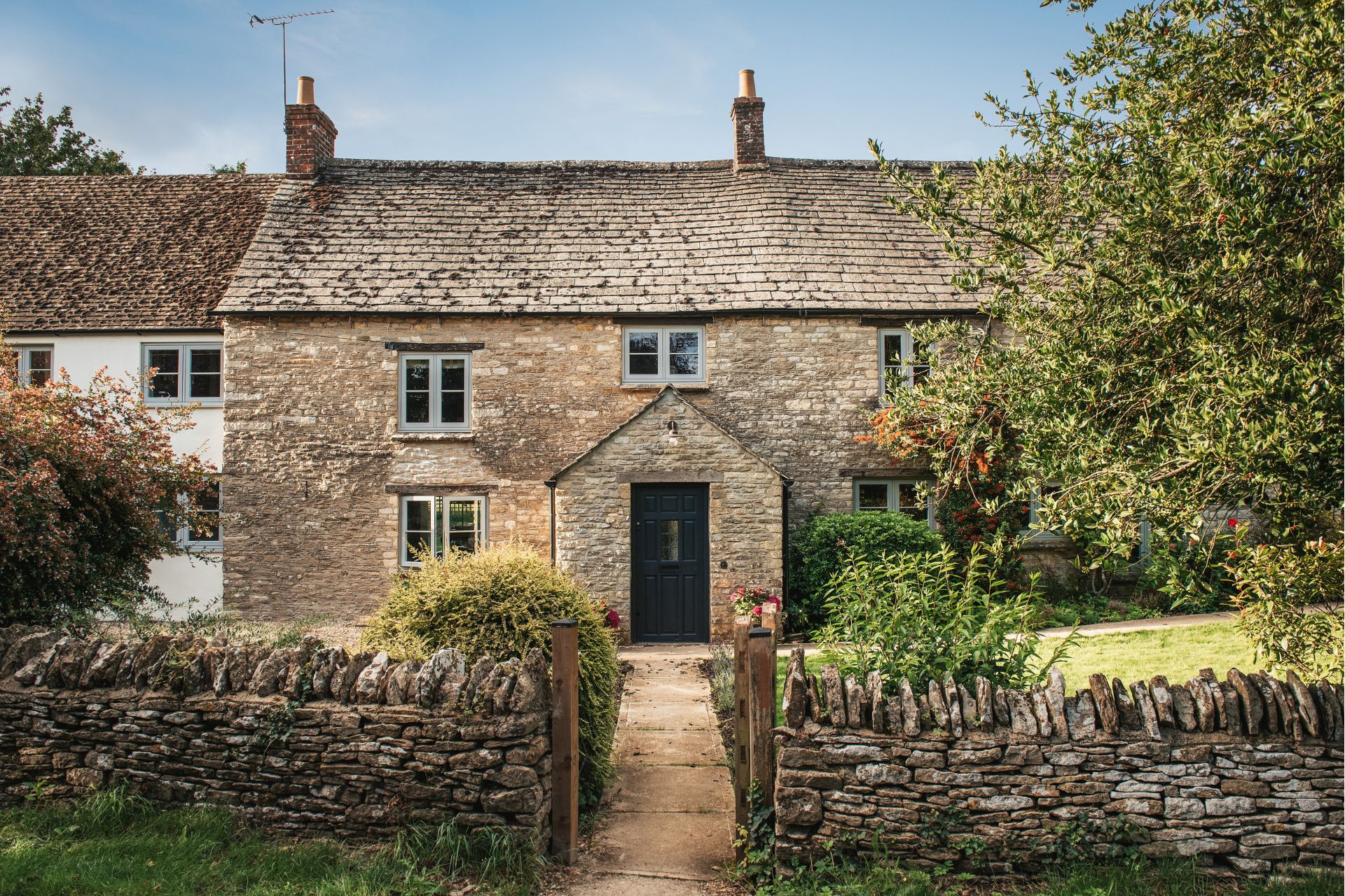 This Cotswolds Home Is The Real-Life Answer To The Cottage From The Holiday