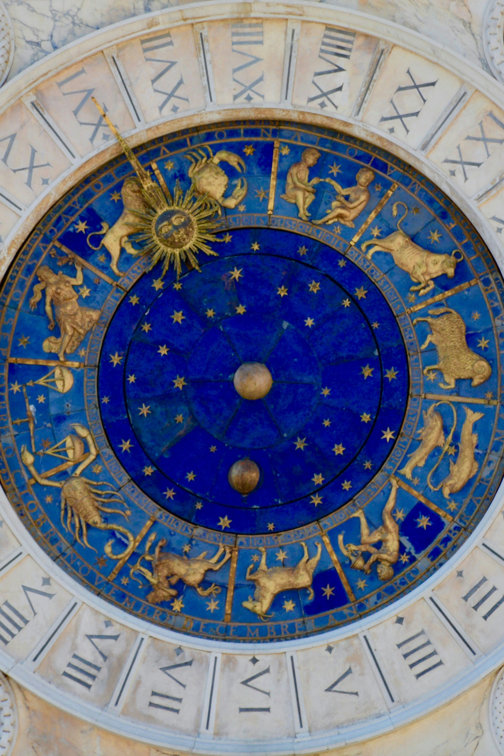 Your January 2025 Horoscope Is Here