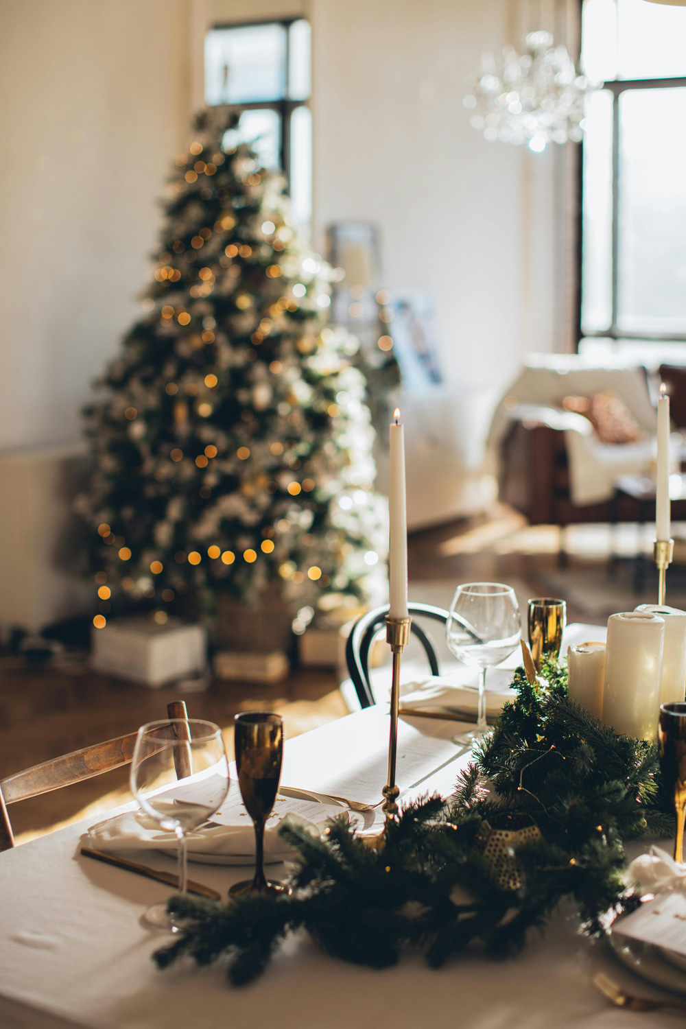 A Sommelier Shares His Christmas Wine Pairing Tips