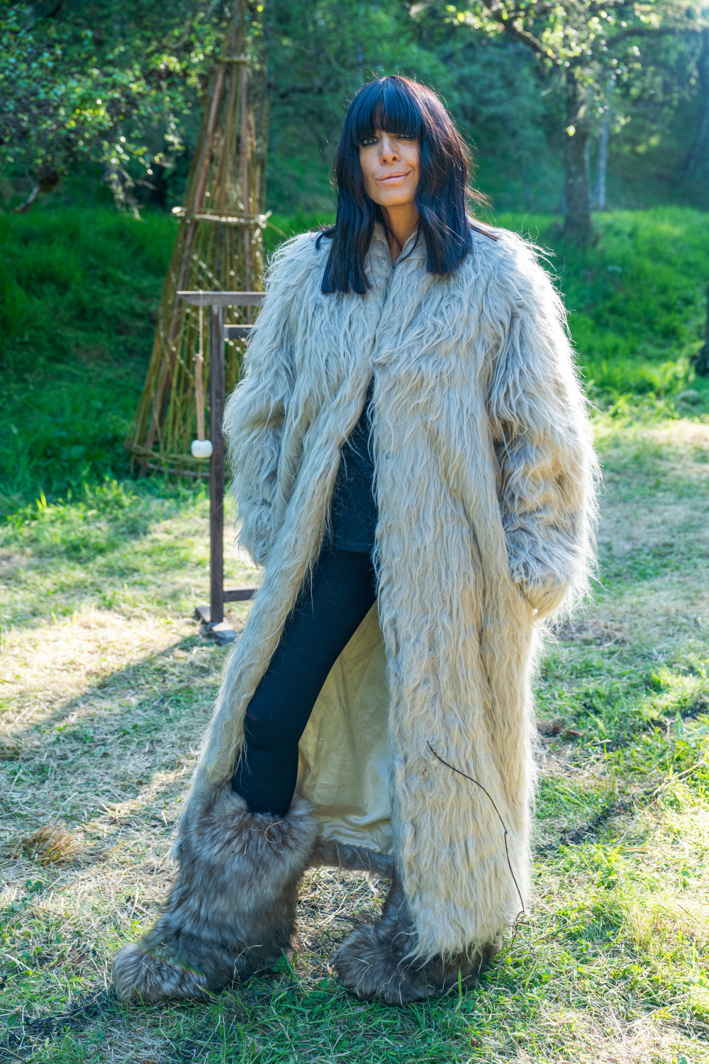 There's A Twist: Here’s What Claudia Winkleman Wore In The Traitors Episode 6