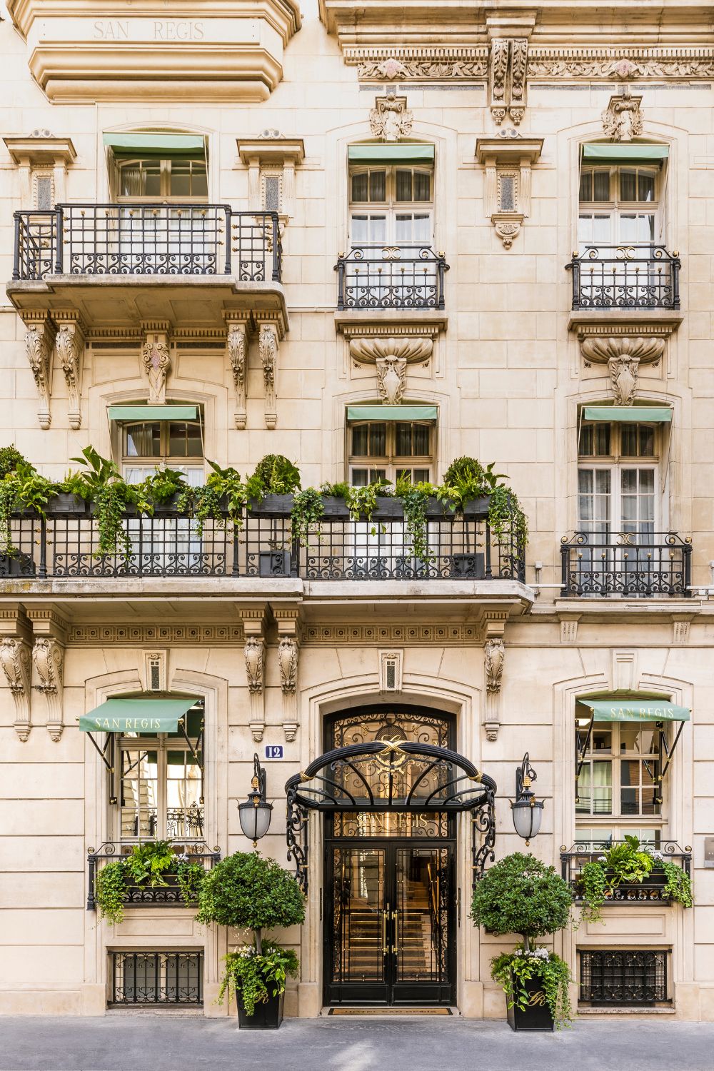 Hotel San Régis: The Paris Hotel With A Haute Couture Legacy – Review