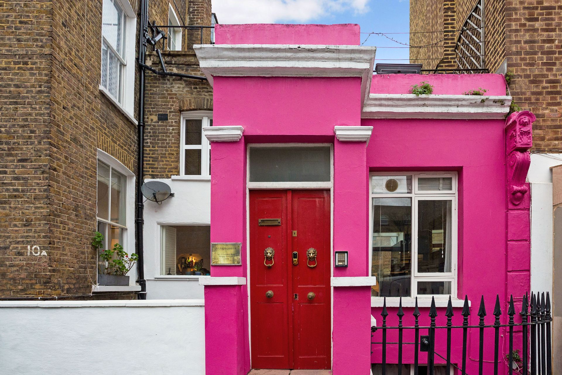 One Of Notting Hill’s Most Instagrammable Homes Is Up For Sale