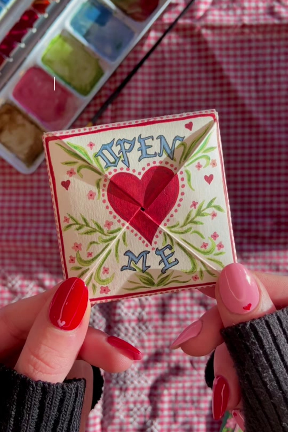 TikTokers Are Swapping Out Valentine's Cards For Victorian Puzzle Purses