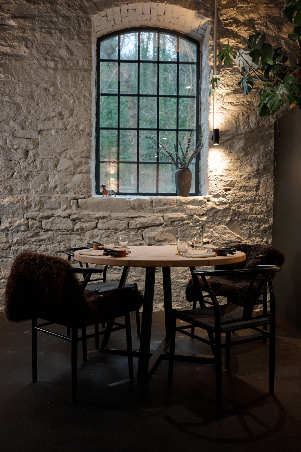 Inside New Yorkshire Restaurant-With-Rooms Jöro